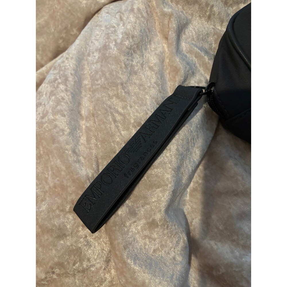 Armani men’s cosmetic pouch - Picture 4 of 6